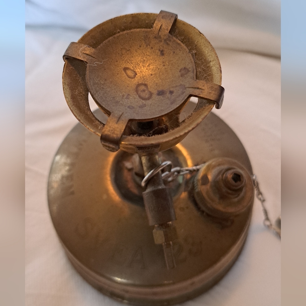 Vintage Brass SVEA 123 Camping Stove Sweden - Picture 6 of 7